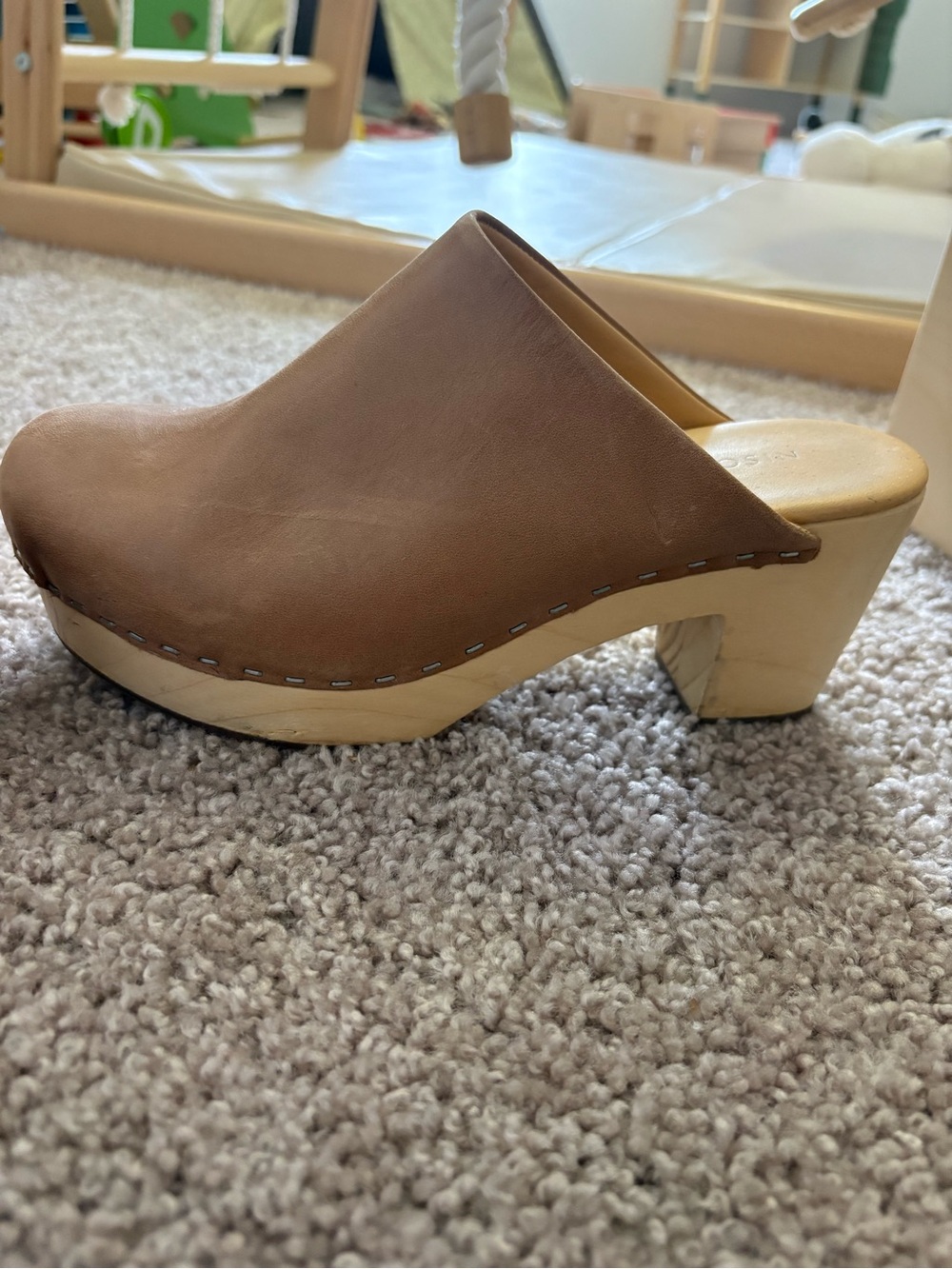 Nisolo Tan Leather Clog Mule